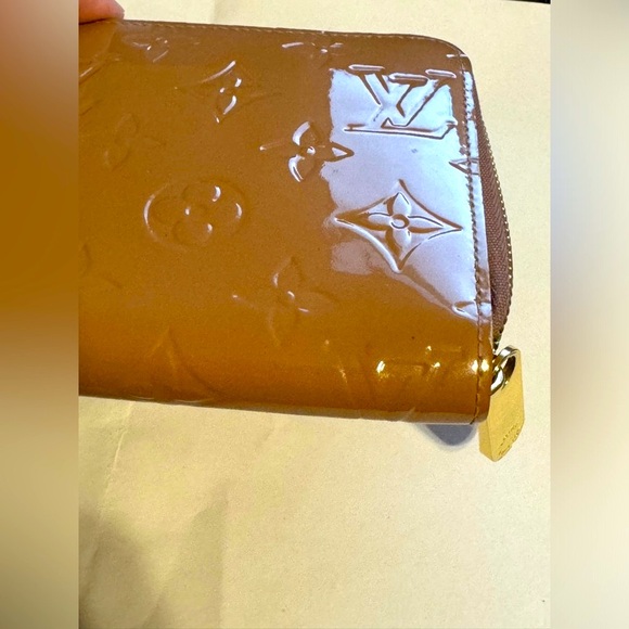 Louis Vuitton Vernis Excellent LV Wallet - Picture 6 of 11